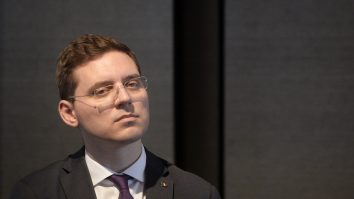 Victor Negrescu: Consiliul European poate să discute despre aderarea României la spaţiul Schengen