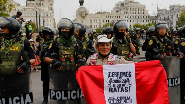 Peru declară stare de urgență și cere 18 luni de închisoare pentru Castillo