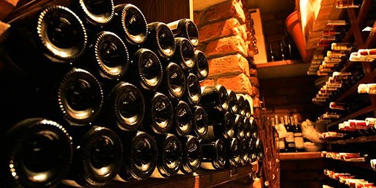De ce sticlele de vin au o adâncitură în partea de jos? Motivele sunt explicate de specialiști
