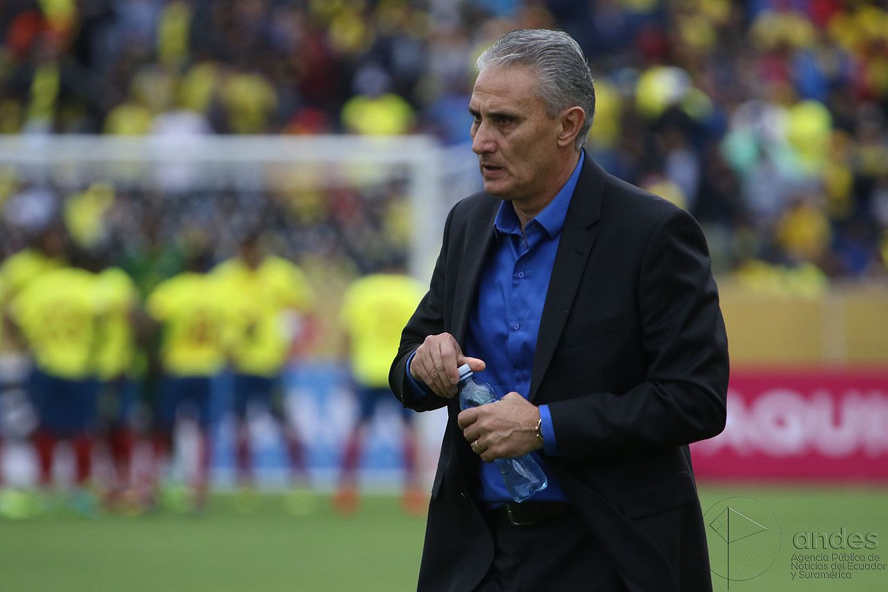 Tite, fostul selecționer al Braziliei, a fost atacat pe stradă în Rio. Agresorul i-a reproșat evoluția proastă a selecționatei