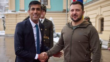 Volodimir Zelenski trimite urări de Crăciun în Marea Britanie – în timp ce Rishi Sunak optează anul acesta împotriva mesajului tradițional