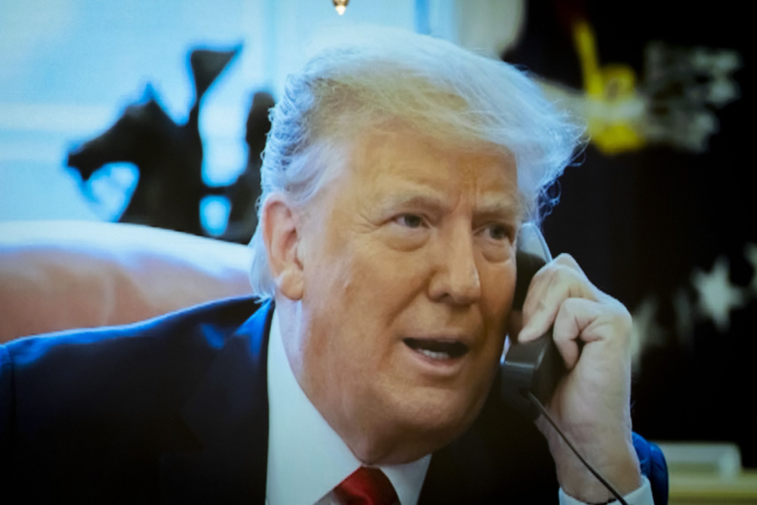 Donald Trump își pregătește revenirea pe Facebook