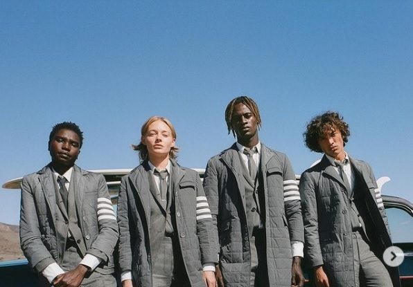 De ce dă Adidas în judecată casa de modă Thom Browne