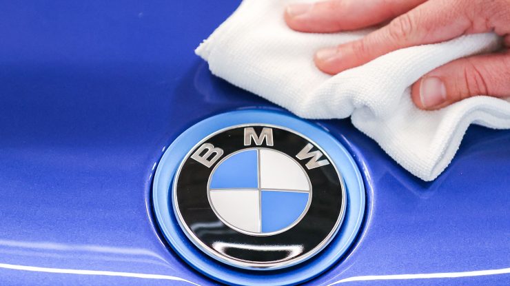VIDEO. BMW prezintă un prototip de mașină care își poate schimba culoarea