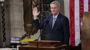 Kevin McCarthy a fost ales președinte al Camerei Reprezentanților în cadrul celui de-al 15-lea tur de scrutin
