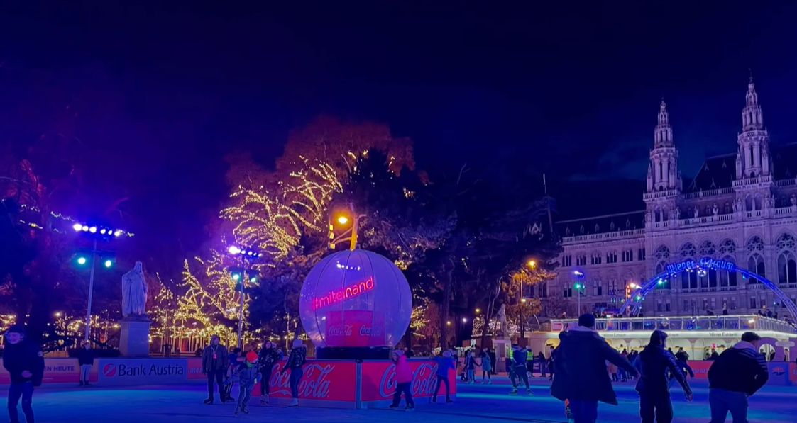 La Viena s-a deschis cel mai mare patinoar în aer liber din lume