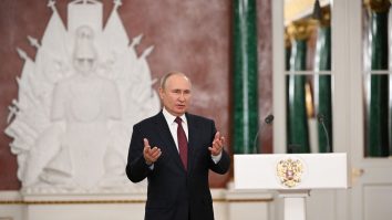 36 de ore de respiro. Încetarea focului în Ucraina, mediată de Rusia, a intrat în vigoare