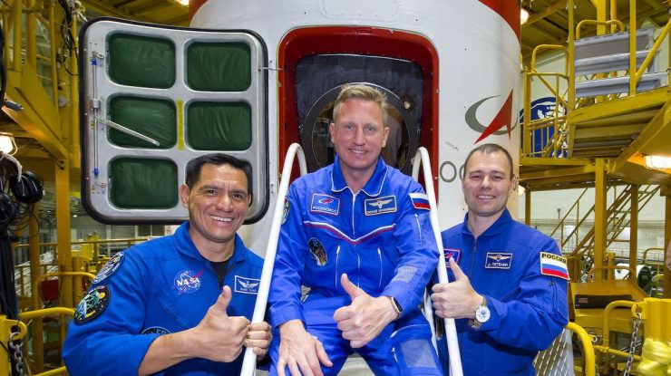 Rusia va lansa o misiune de salvare a stației spațiale pentru a aduce trei astronauți acasă