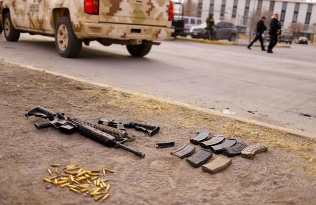 Cel puțin 14 persoane au fost ucise într-un atac armat asupra unei închisori din orașul mexican de frontieră Juarez