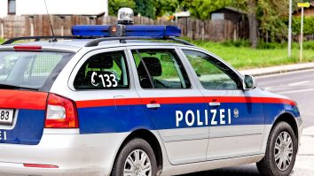 Descoperire macabră: O fetiță de 3 ani a murit după ce a fost găsită în mașina de spălat a familiei sale