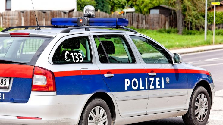 Descoperire macabră: O fetiță de 3 ani a murit după ce a fost găsită în mașina de spălat a familiei sale