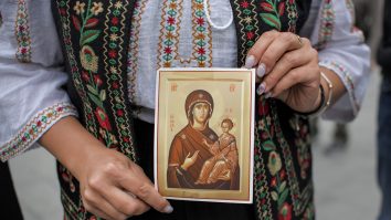 Recensământ. Aproape 155.000 de români s-au declarat fără religie, atei sau agnostici