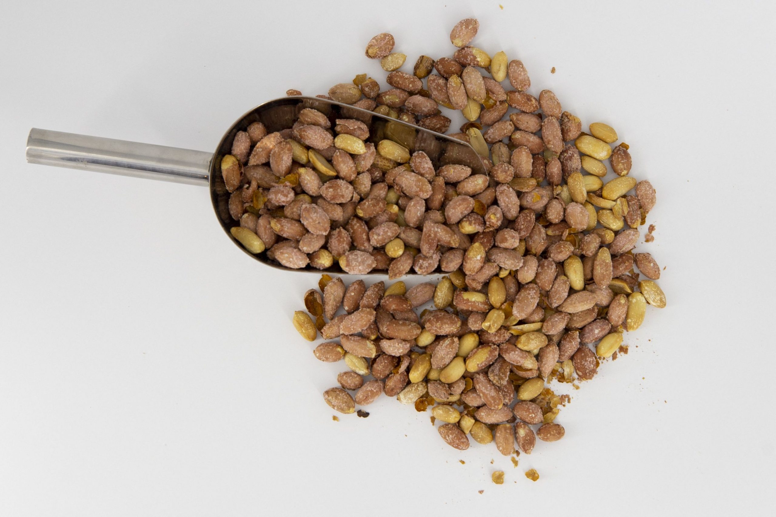 STUDIU. Consumul de arahide fierte poate vindeca copiii de această alergie potențial fatală