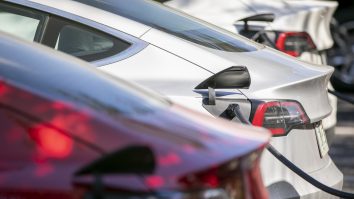 Tesla se vinde cel mai bine în Norvegia