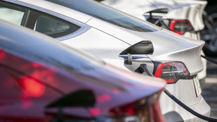 Tesla se vinde cel mai bine în Norvegia