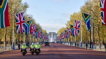 Familia regală, în „discuții de pace pentru a-l readuce pe Harry în sânul familiei înainte de încoronare” 