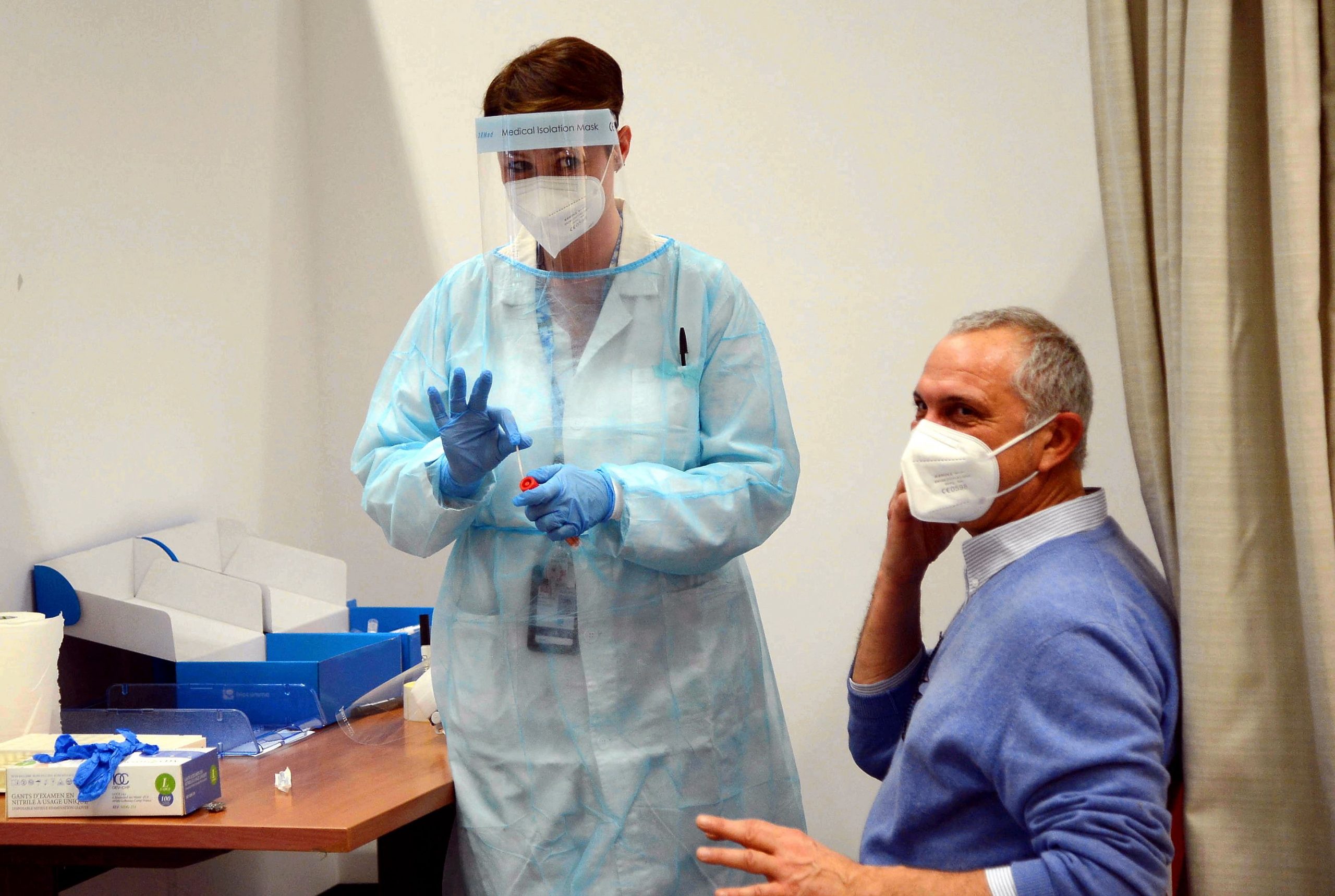 Subvarianta Omicron XBB.1.5 ar putea fi în curând tulpina COVID-19 dominantă în Europa