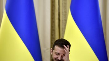 Zelenski a promis că va eradica corupția din Ucraina. A demis 11 înalți funcționari ucraineni