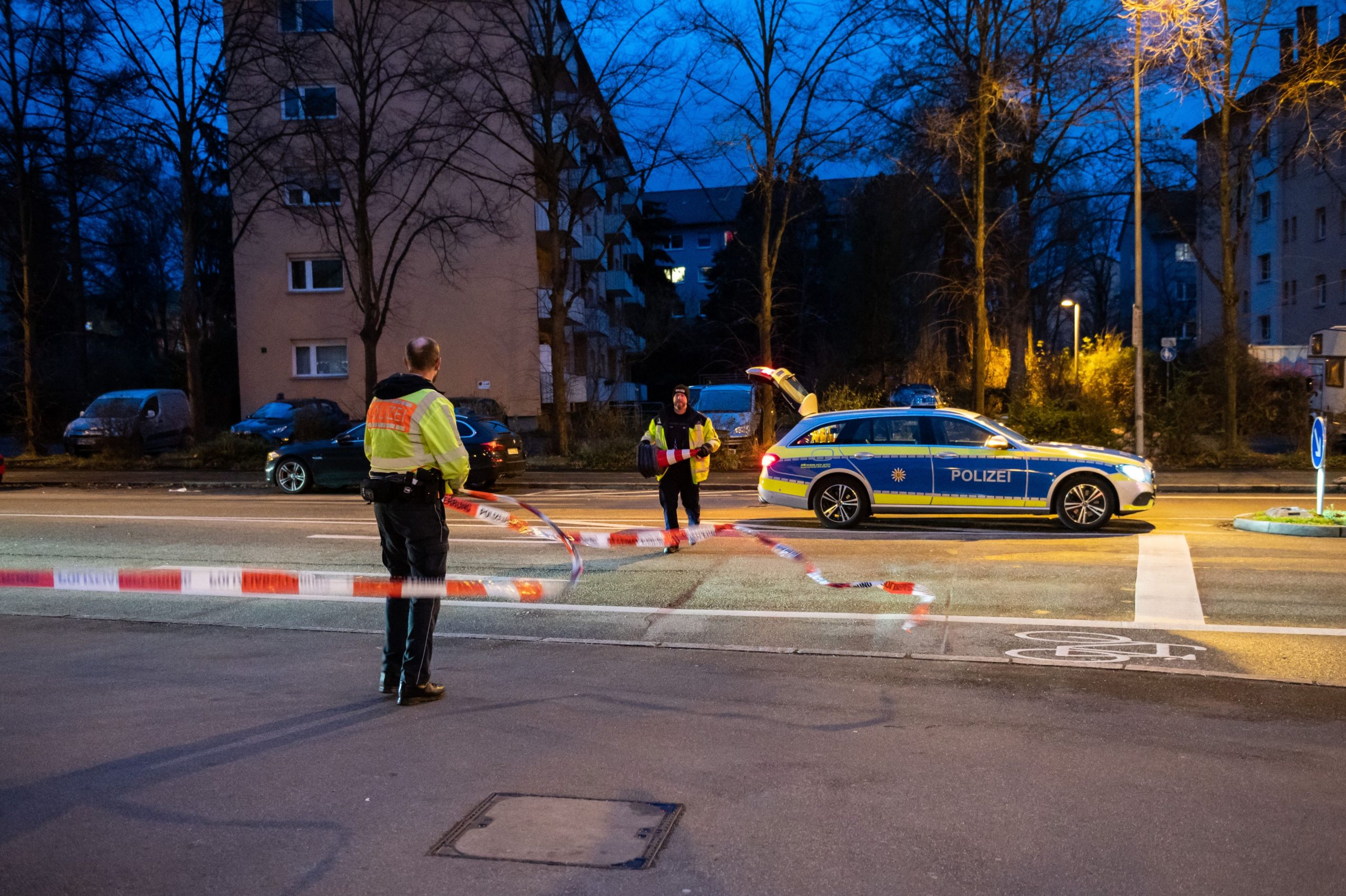 O fetiță este în stare critică și alte cinci persoane au fost rănite în urma unui atac armat la o biserică din Londra