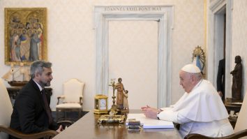 Biserica Catolică: „Homosexualitatea nu este o crimă, ci un păcat”, afirmă Papa Francisc