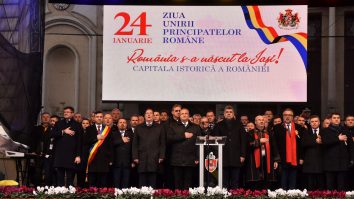 Mica Unire, marea huiduială! Ciolacu nu s-a supărat nici de fluierături: „Eu chiar vă iubesc”