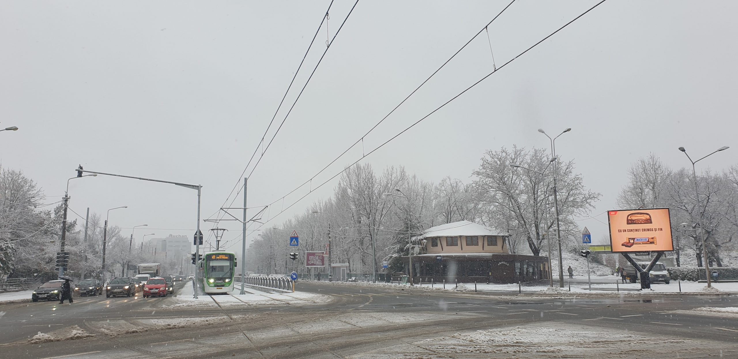 Meteorologii au actualizat prognoza meteo. Ce judeţe sunt sub cod galben de ninsori şi viscol