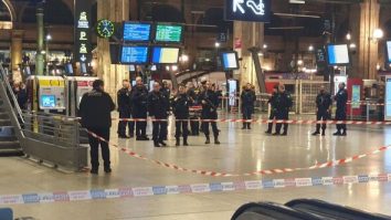 Atacul de la Paris: Un bărbat a fost prins de poliție după ce a rănit mai multe persoane la Gare du Nord
