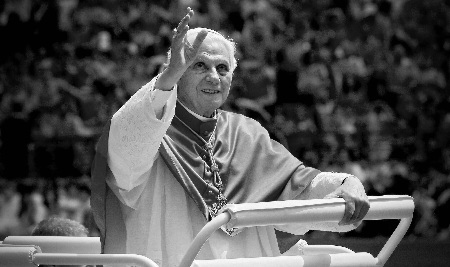 Fostul Papă Benedict al XVI-lea își cere iertare și îi mulțumește lui Dumnezeu în ultima scrisoare publicată