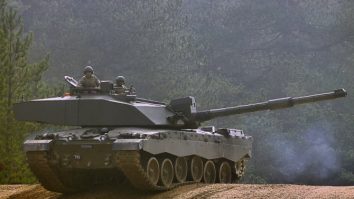 Marea Britanie ia în calcul să furnizeze Ucrainei tancuri Challenger 2 pentru a lupta împotriva forțelor rusești