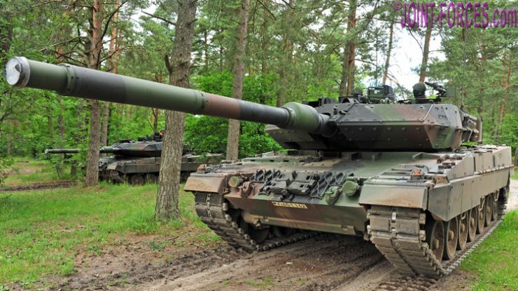 Producătorul german de armament Rheinmetall spune că tancurile Leopard nu pot fi livrate până în 2024