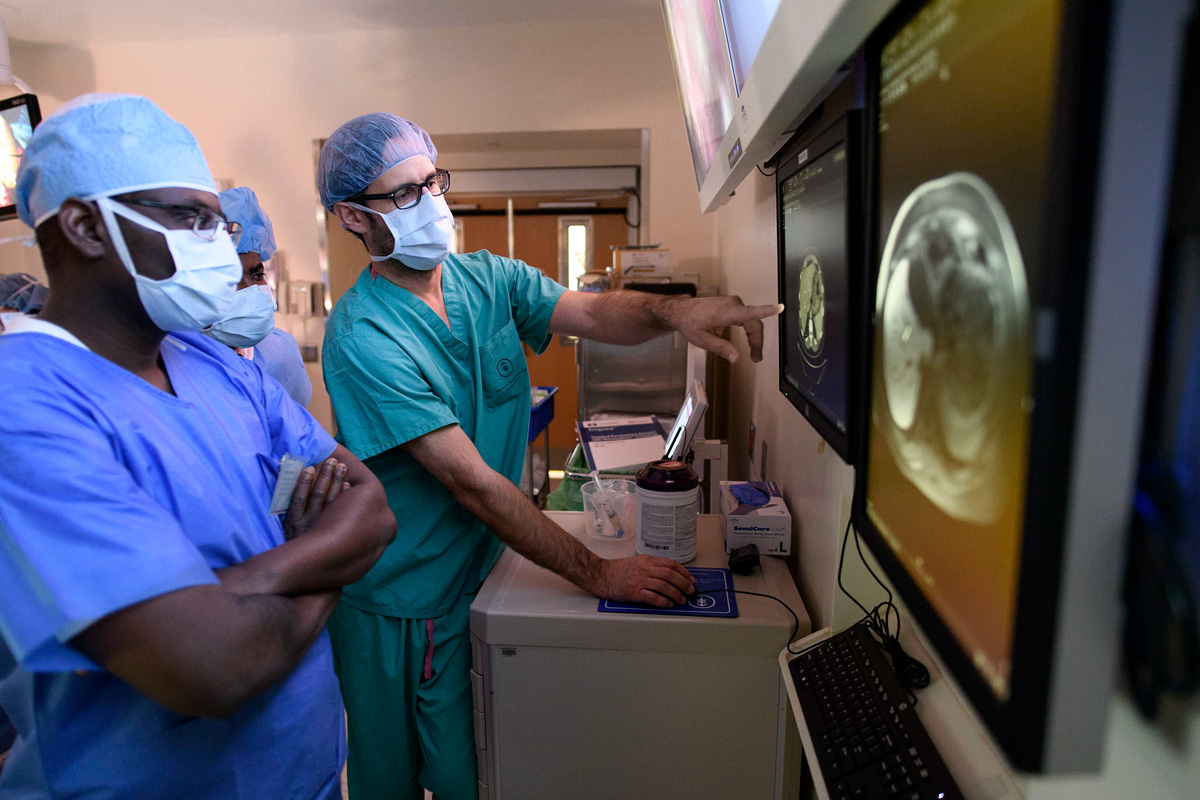 Primele teste de diagnosticare a cancerului de sân și a leucemiei produse în Africa vor fi disponibile pe piață în câteva luni