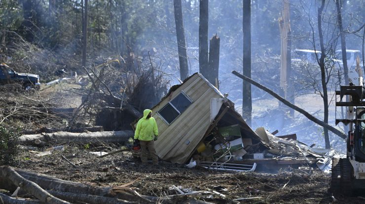 Inundații catastrofale în California. Zeci de mii de locuitori, sfătuiți să-și evacueze locuințele