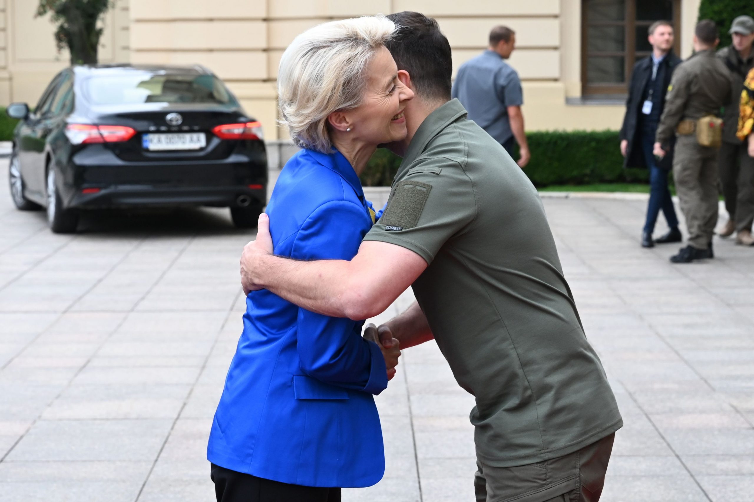 Zelenski și von der Leyen își coordonează demersurile privind relația Ucraina-UE