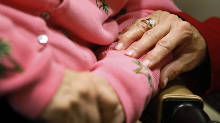 Oamenii de știință au descoperit vârsta maximă până la care poate trăi un om