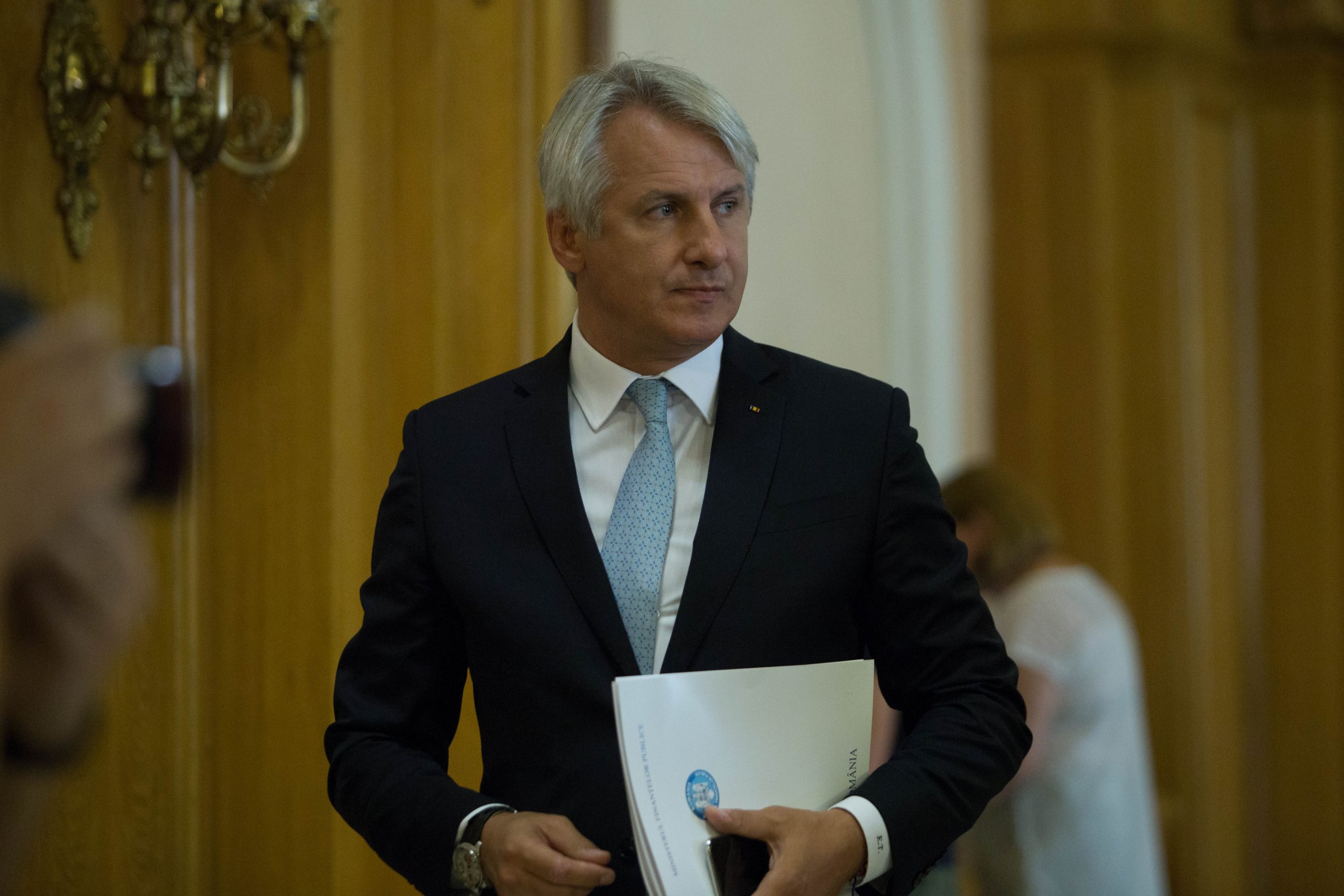 Fostul ministru de Finanţe, Eugen Orlando Teodorovici anunţă că va candida la Preşedinţia României