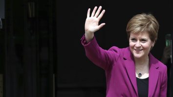 După opt ani de mandat, Nicola Sturgeon demisionează din funcția de prim-ministru al Scoției. „E corect pentru mine, pentru partidul meu și pentru țară”