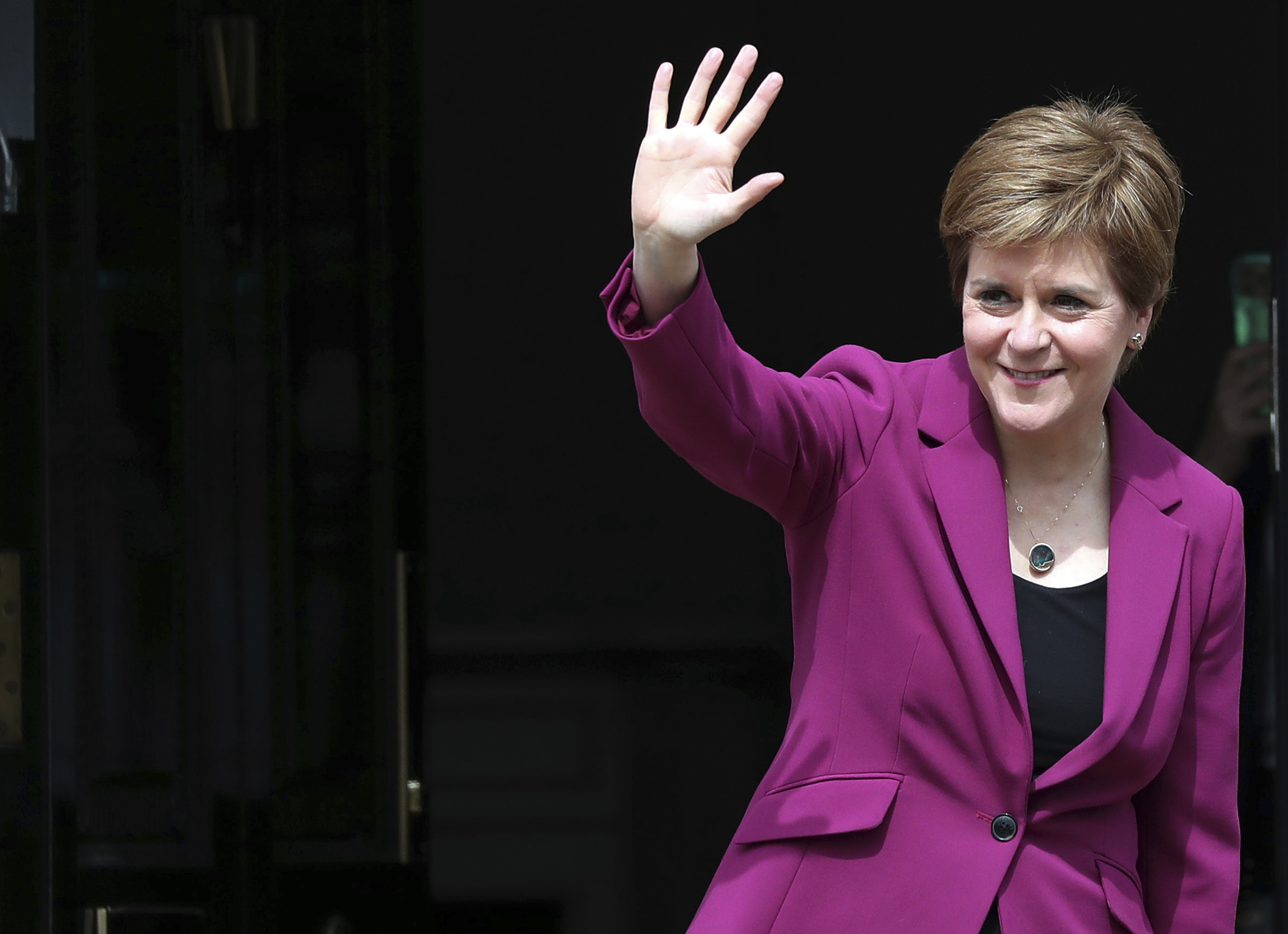 După opt ani de mandat, Nicola Sturgeon demisionează din funcția de prim-ministru al Scoției. „E corect pentru mine, pentru partidul meu și pentru țară”