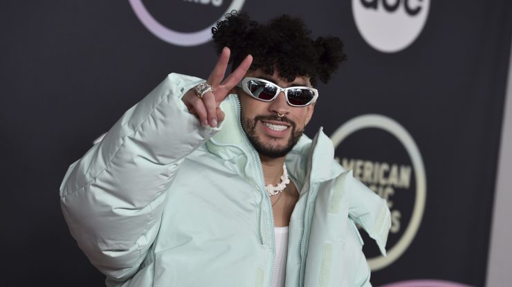Bad Bunny devine primul artist din America Latină care câștigă un premiu IFPI pentru albumul anului 2022 cu „Un Verano Sin Ti”