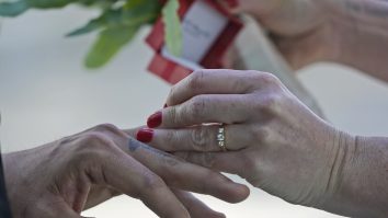 STUDIU. O căsnicie nefericită este mai bună pentru sănătate decât să fii singur sau divorțat