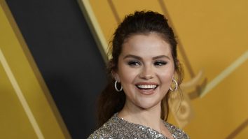 Selena Gomez a vorbit deschis despre creșterea în greutate din cauza lupusului. Artista le-a explicat fanilor transfomarea corpului ei