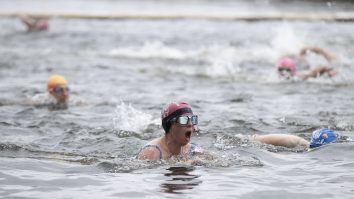 O scanare a creierului dovedește că apa rece are beneficii pentru sănătate