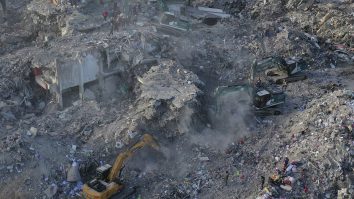 Cutremur: Turcia pune capăt eforturilor de salvare, cu excepția a două provincii