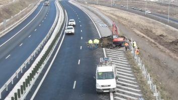 VIDEO. O bucată din Autostrada A 10 (Sebeș – Turda) s-a prăbușit complet, pe o porțiune de circa 20 de metri