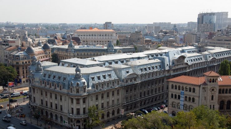 Universitatea din Bucureşti retrage titlul de Doctor Honoris Causa mareşalului Ion Antonescu: "Pe tot parcursul guvernării sale autoritare, mareşalul a manifestat o puternică atitudine antisemită"