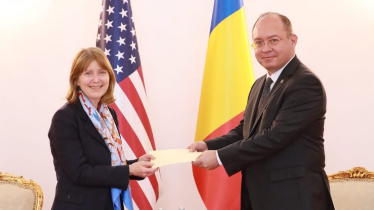 Kathleen Kavalec, prima femeie ambasador al SUA la București