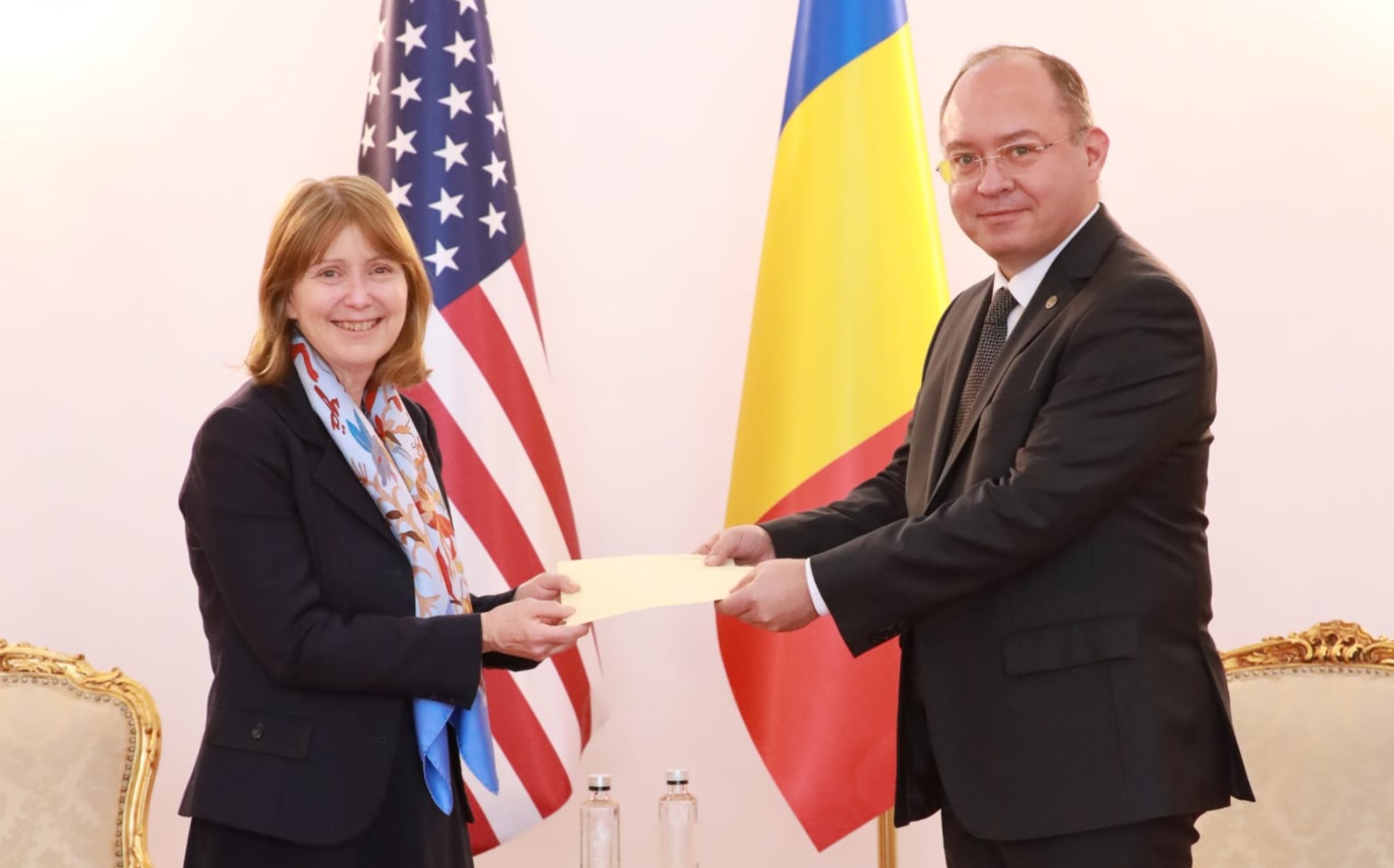 Kathleen Kavalec, prima femeie ambasador al SUA la București