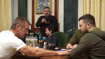 Sean Penn susține că Zelenski s-a născut pentru acest moment