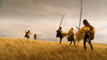 Semne vechi de 300.000 de ani indică un exemplu rar de îmbrăcăminte din epoca de piatră