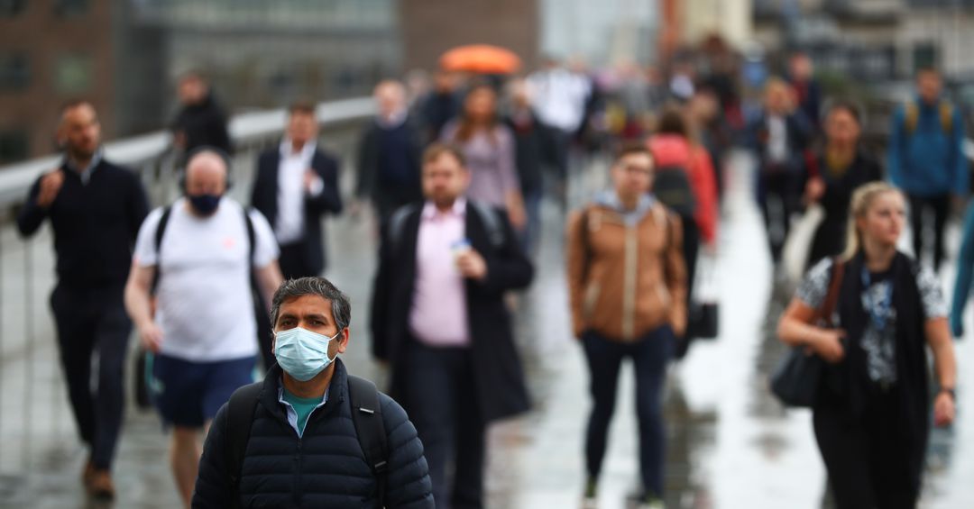 Ultimul val COVID din Anglia a fost cel mai mare din toate timpurile. Aproape jumătate din țară a fost infectată în timpul valului din noiembrie