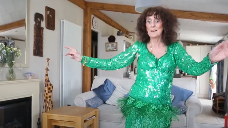 Cea mai bătrână dansatoare din buric din Marea Britanie: „Dansul m-a ținut într-o formă încât nimeni nu-mi crede vârsta”